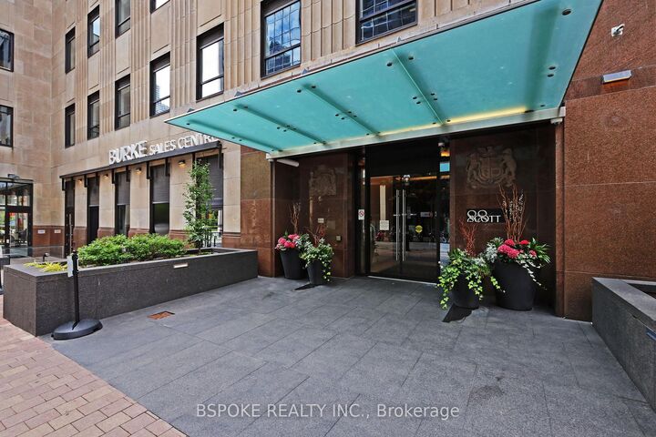Property Photo: 88 Scott Street 2007 ON M5E 0A9