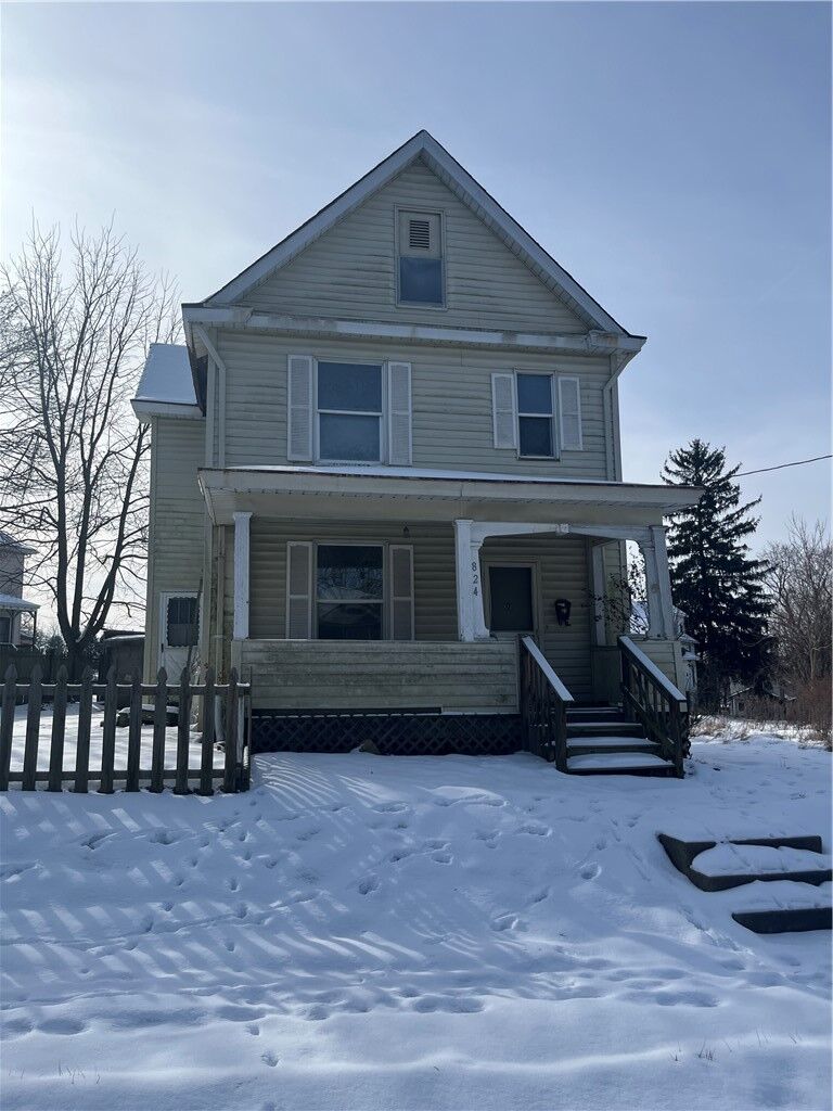 Property Photo: 824 Franklin Avenue PA 16101