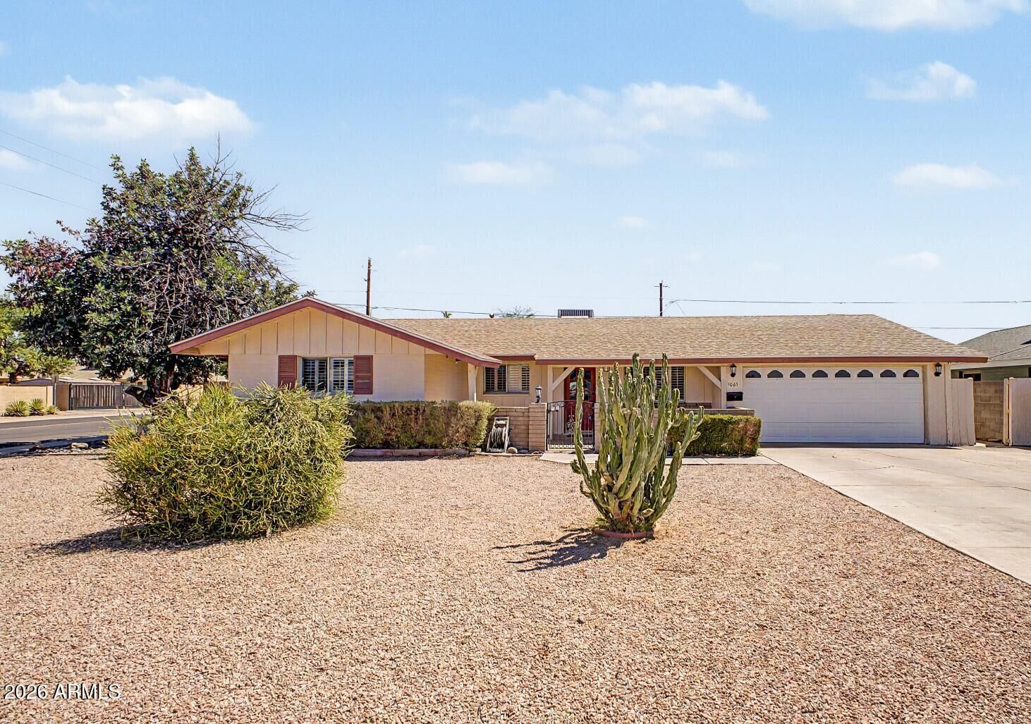 Property Photo:  1063 E Loyola Drive  AZ 85282 