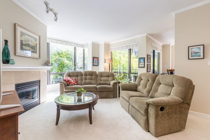 Property Photo:  1580 Martin Street 301  BC V4B 5M3 