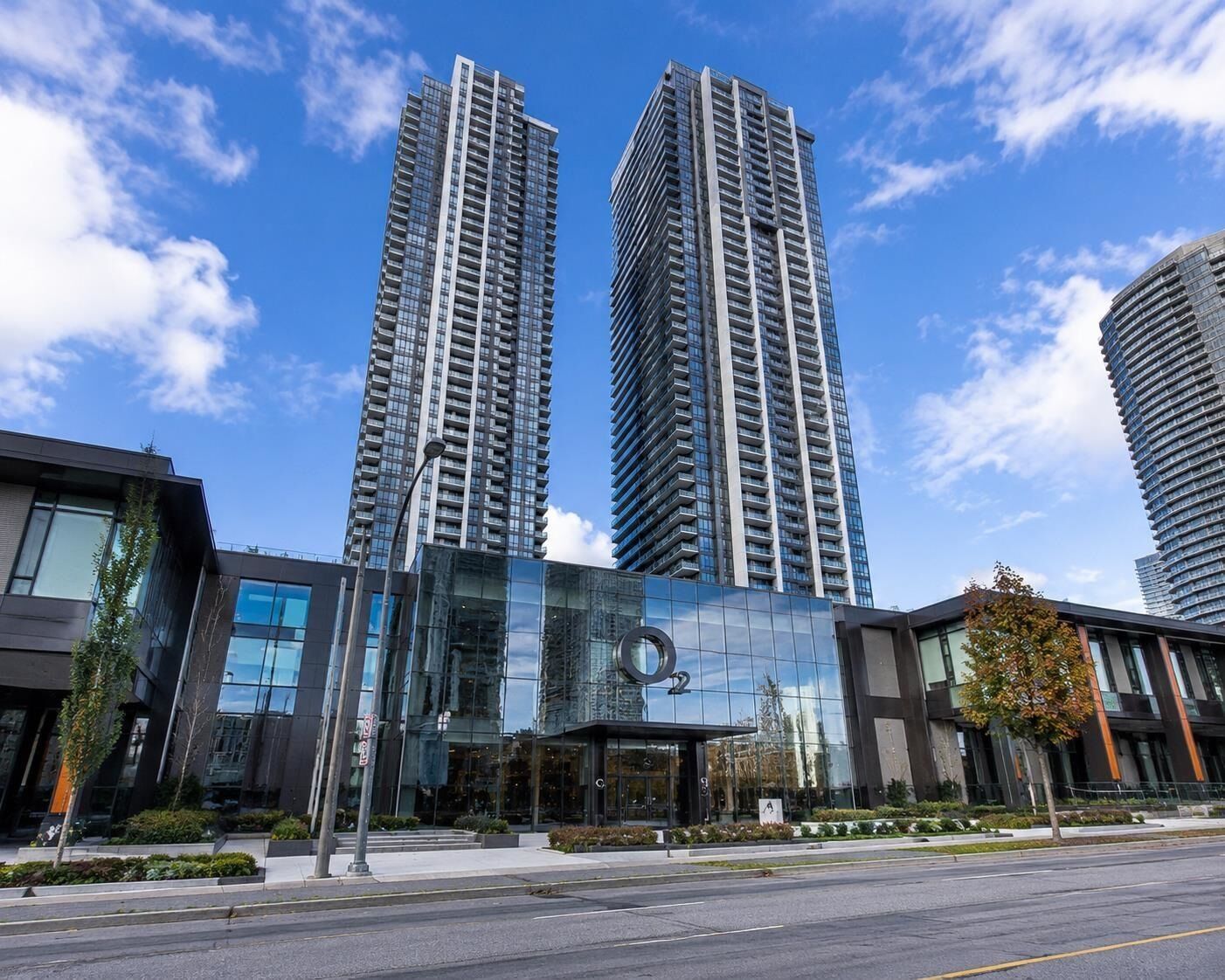 Property Photo:  6608 Sussex Avenue  BC V5H 3B1 
