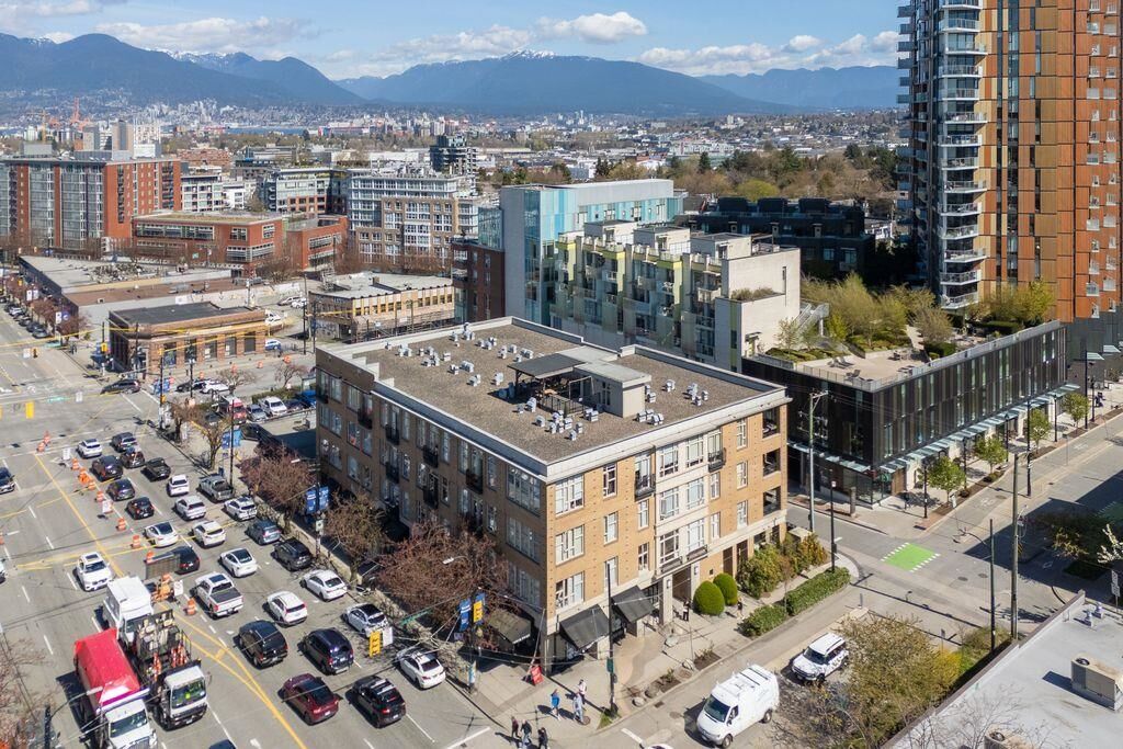 Property Photo: 205 E 10th Avenue 208 BC V5T 4V6