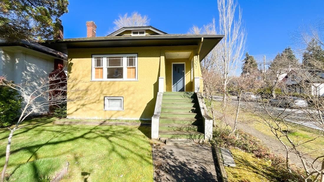 Property Photo: 2307 W 47th Avenue BC V6M 2N1