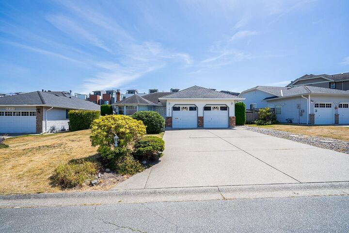 16158 16A Avenue — photo 1