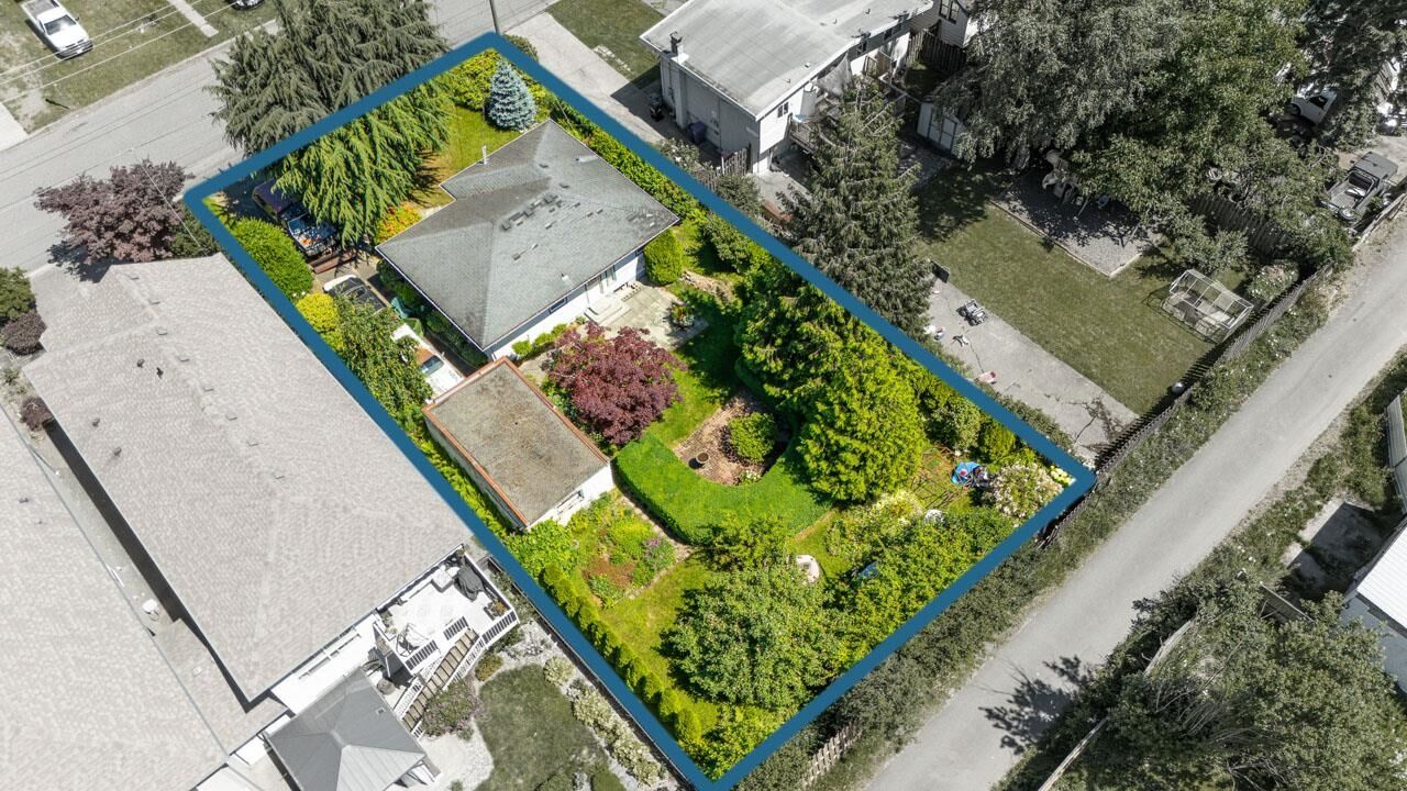 Property Photo: 46054 Third Avenue BC V2P 1R4