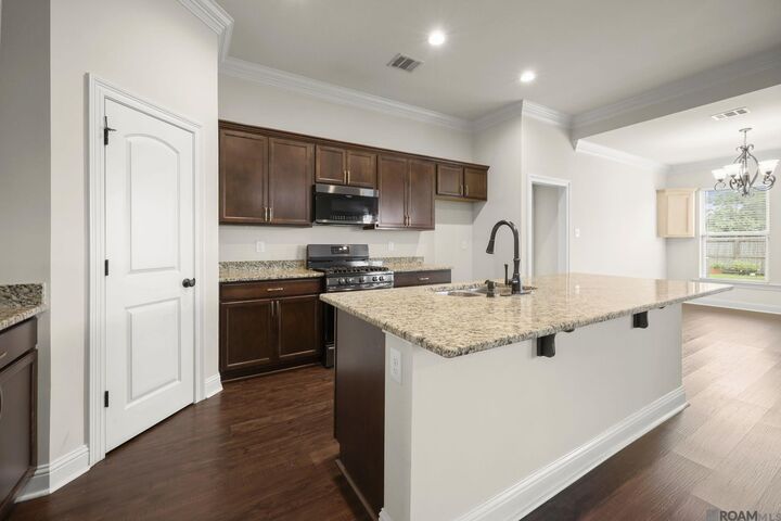 Property Photo:  10025 Ole Millstead Ct  LA 70816 