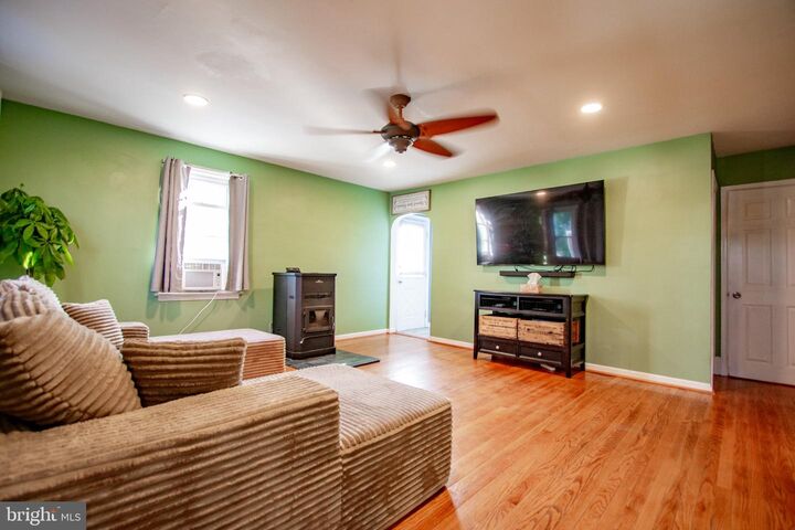 Property Photo:  667 Beechwood Avenue  PA 19464 