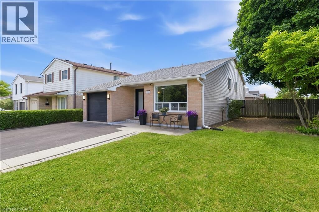 Property Photo:  1799 Briarwood Drive  ON N3H 5A6 