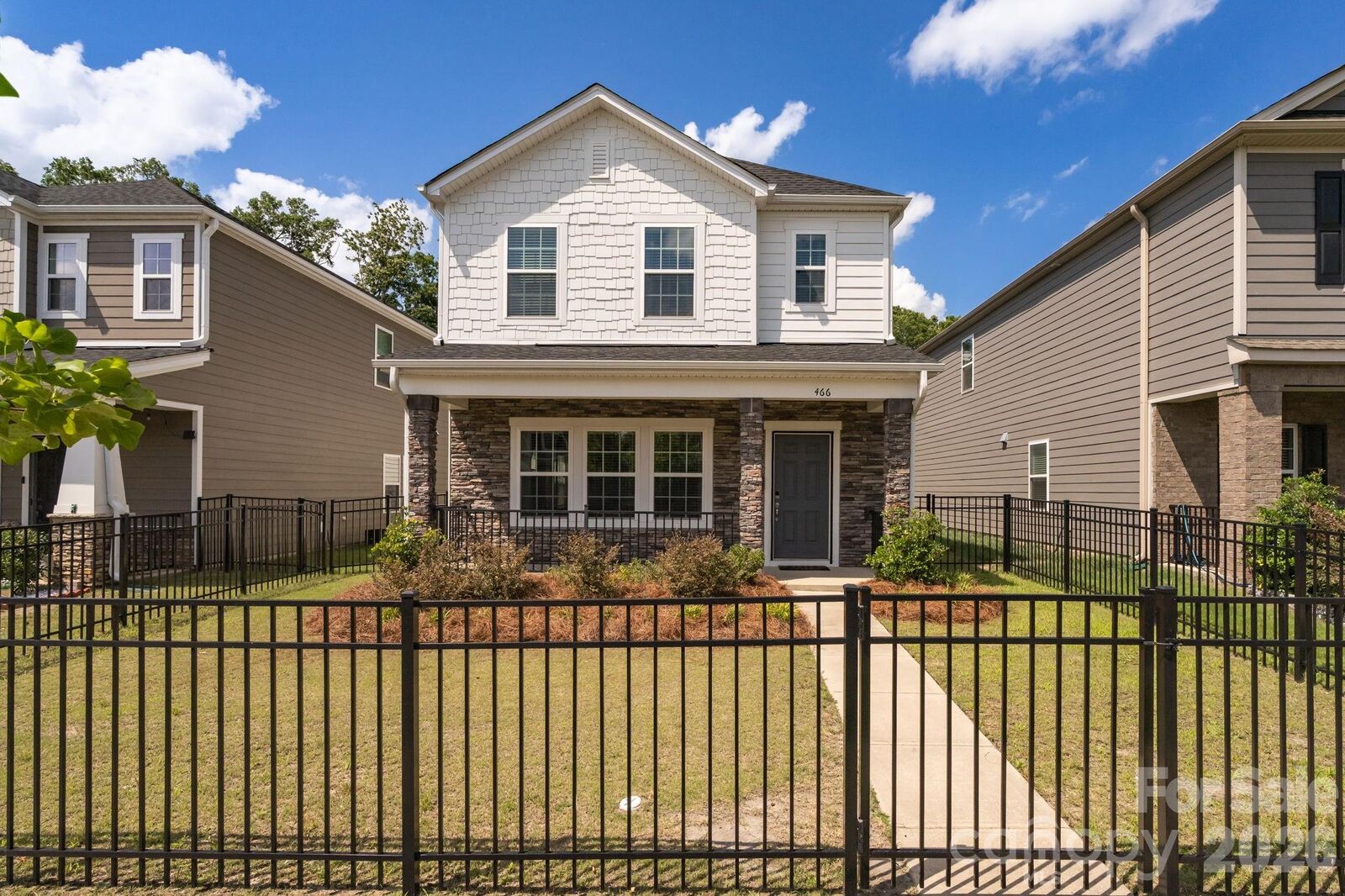 Property Photo: 466 Cranford Drive NC 28134