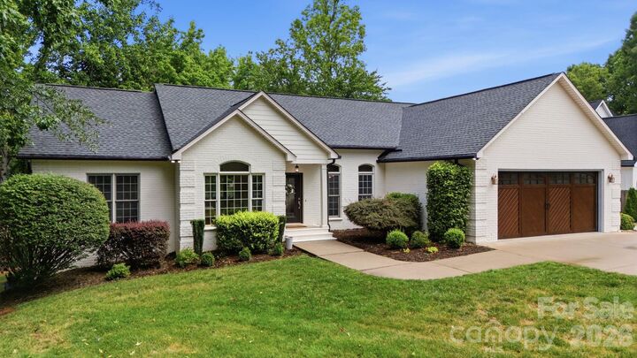 Property Photo:  7559 Rabbit Circle  NC 28037 
