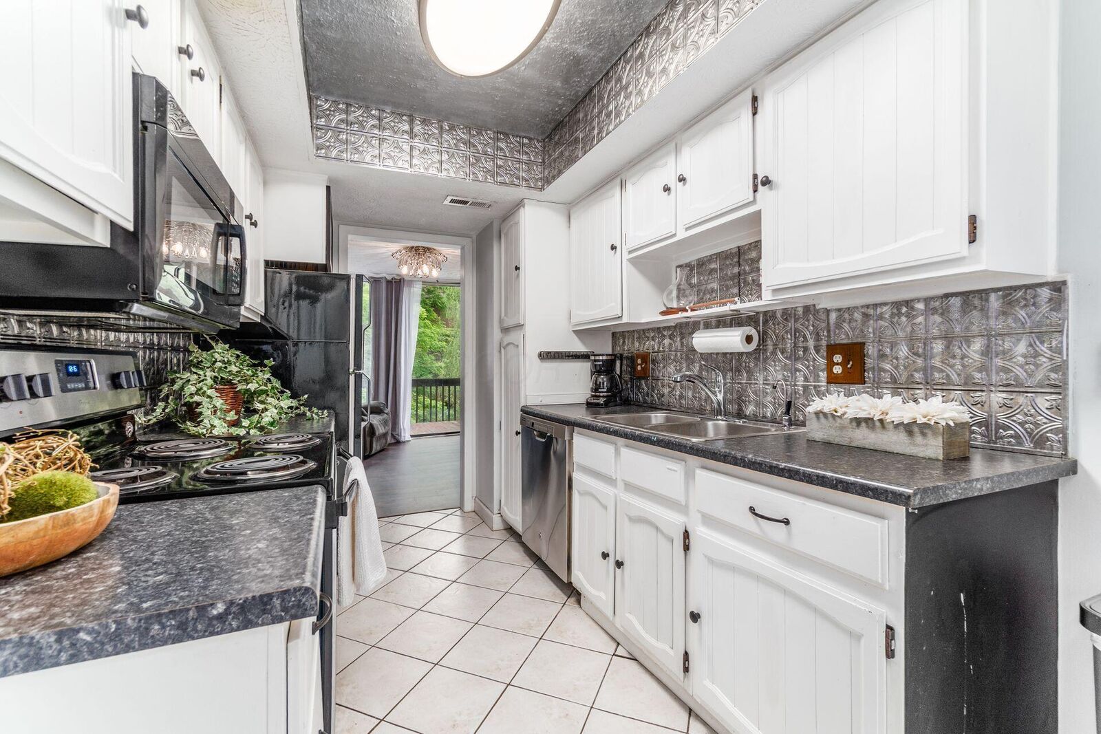 Property Photo:  4955 Smoketalk Lane  OH 43081 