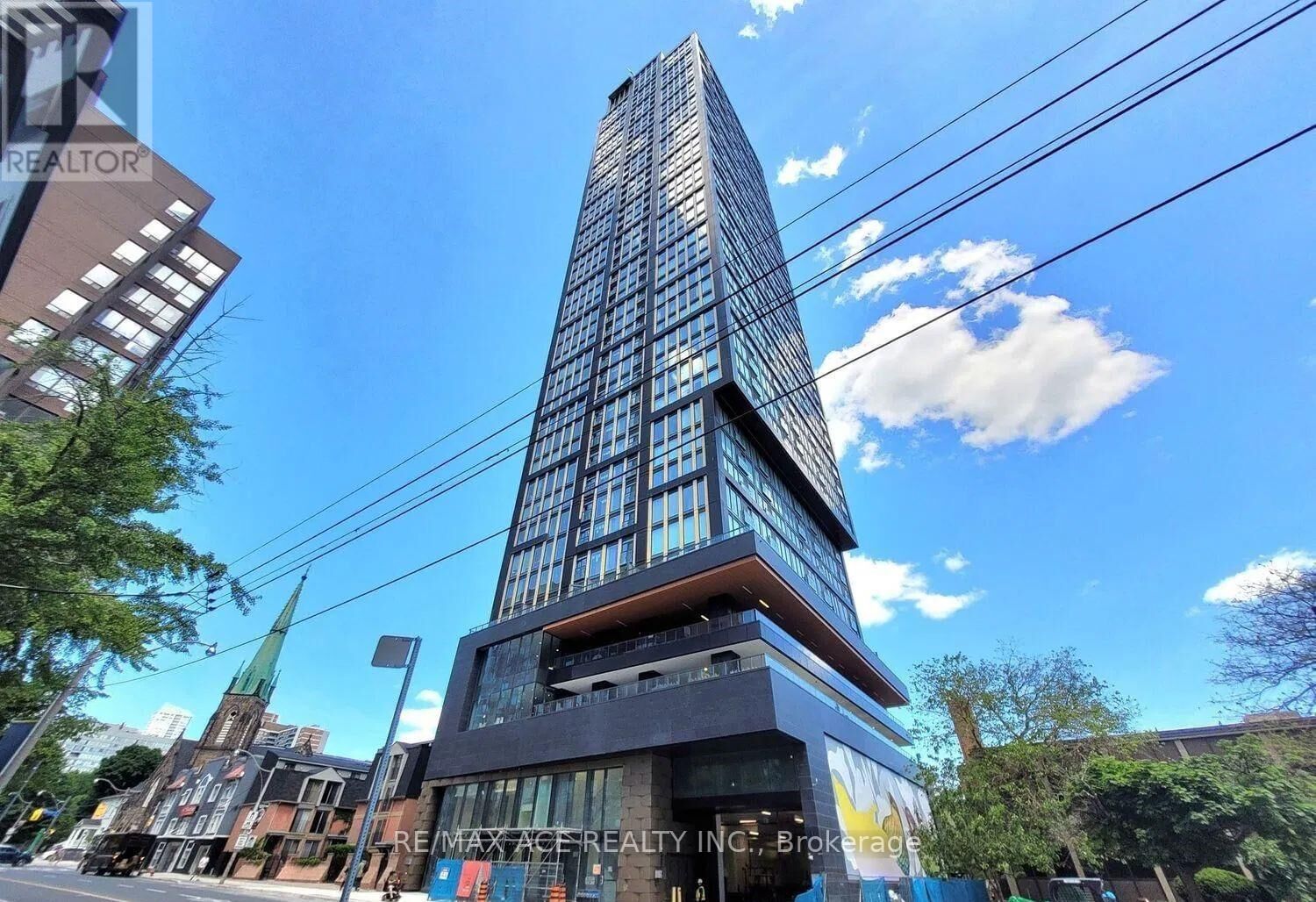 Property Photo: 319 Jarvis Street 2010 ON M5B 2C2