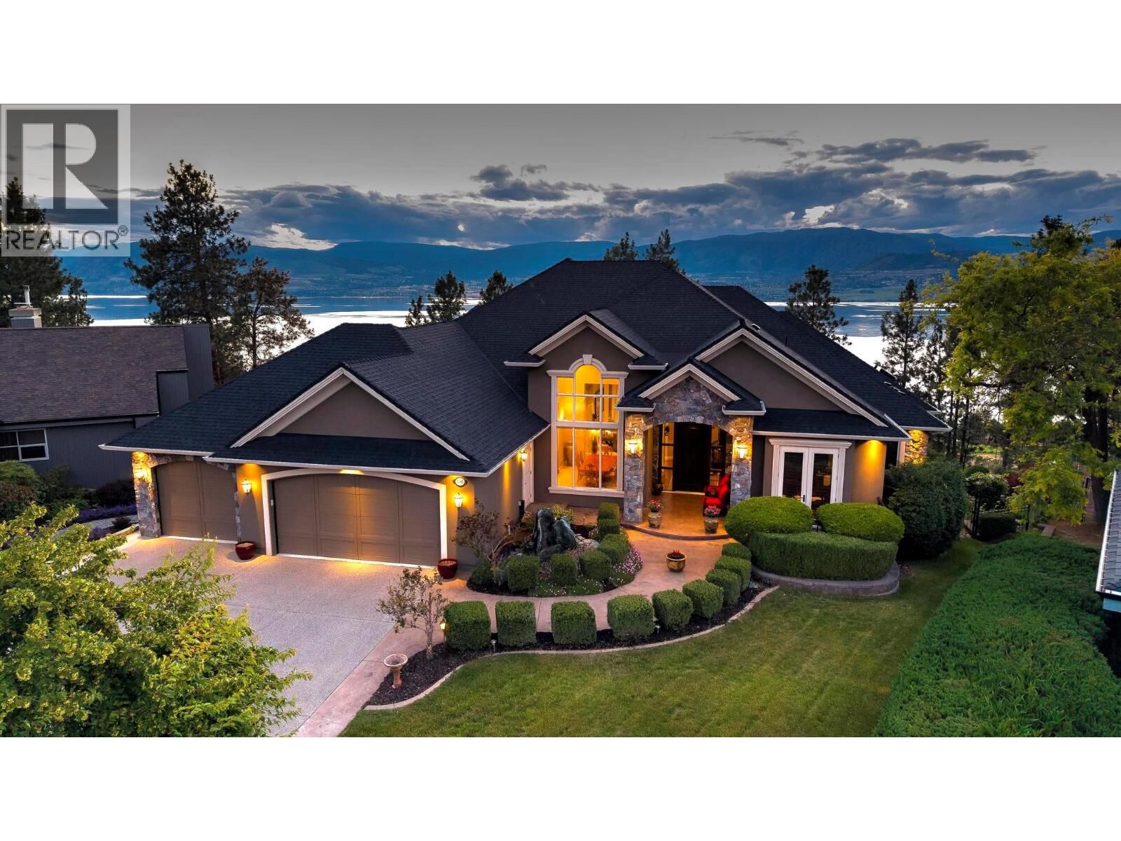 Property Photo: 5386 Tanager Court BC V1W 4K5