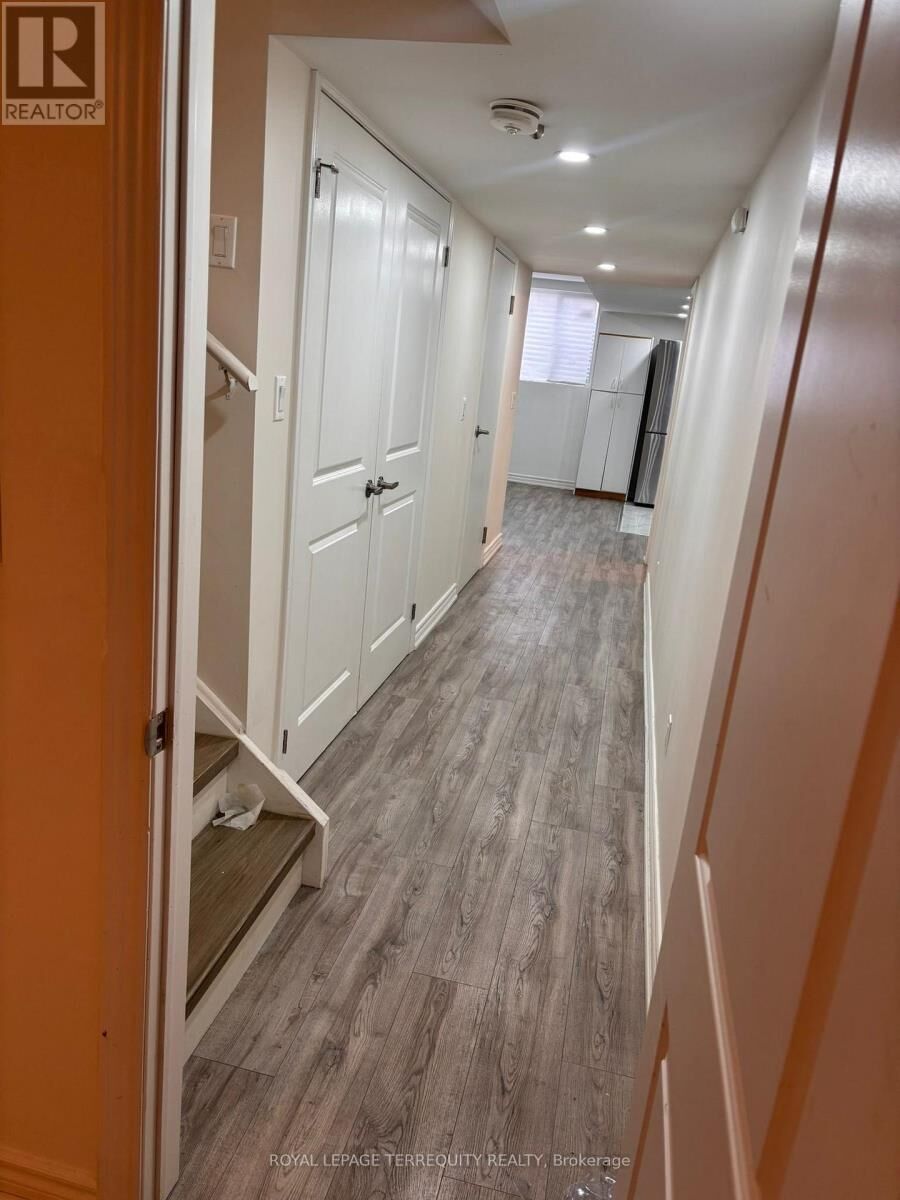 Property Photo:  4 Bachelor Street  ON L7A 5B1 