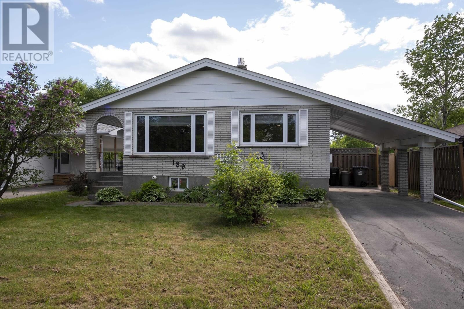 Property Photo: 189 Evans St ON P7B 5H4
