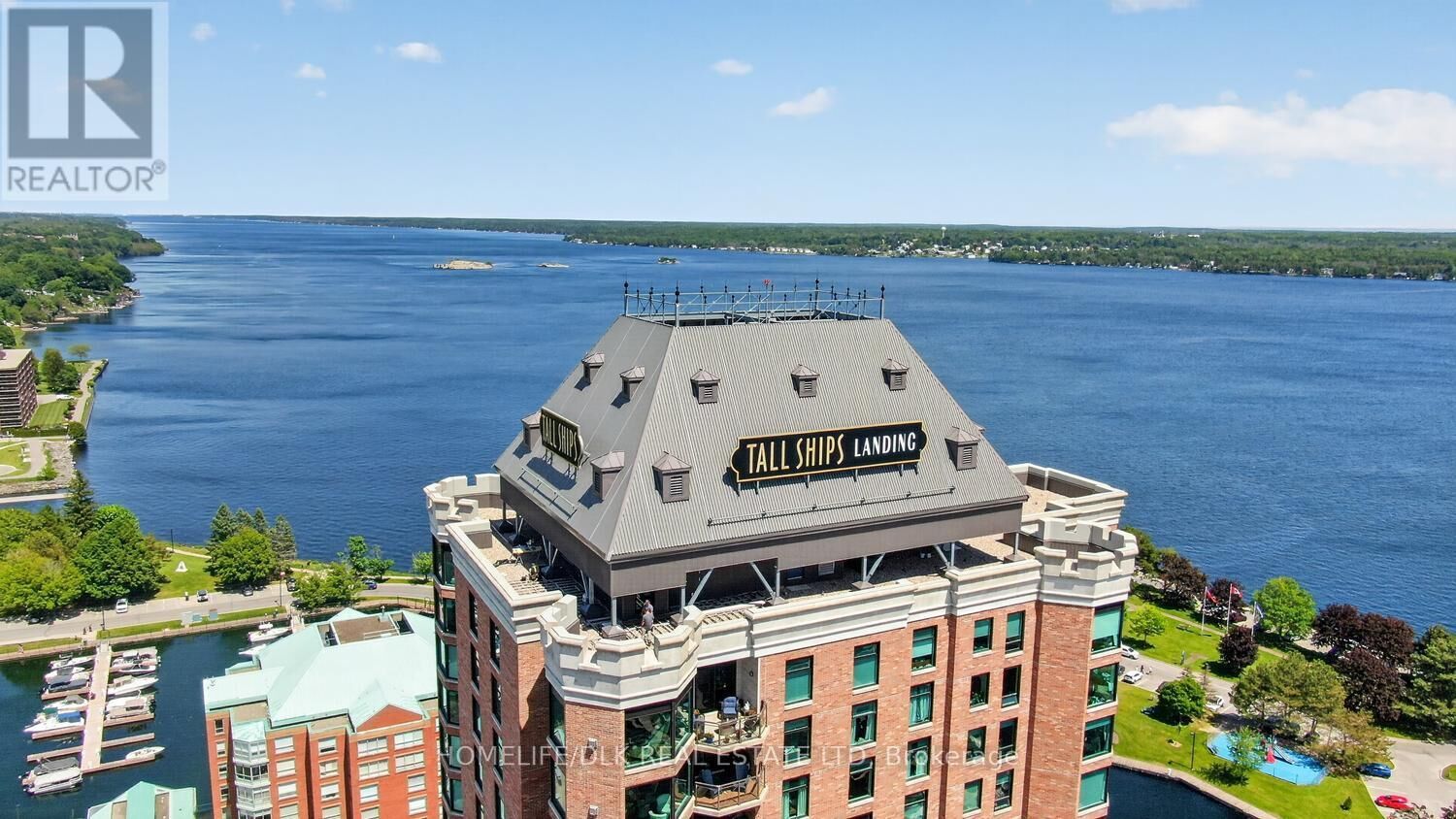 Property Photo:  15 St Andrew Street 804  ON K6V 0B8 