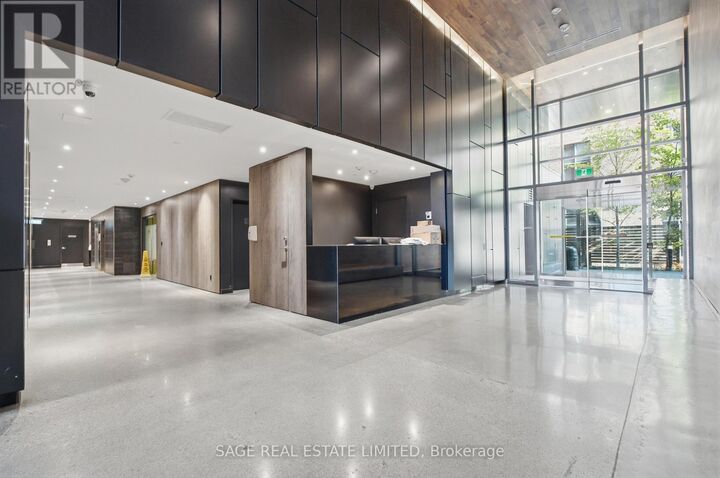 Property Photo: 383 Sorauren Avenue 706 ON M6R 2G5