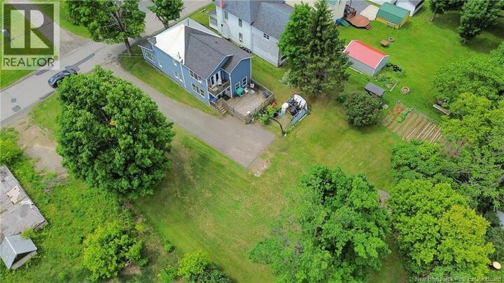 Property Photo:  33 Hillcrest Avenue  NB E7P 1M7 