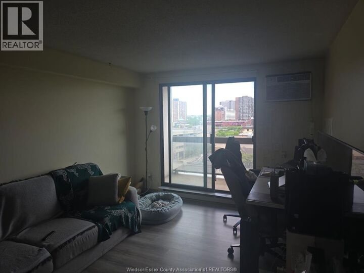 Property Photo:  150 Park Street West 811  ON N9A 4M6 