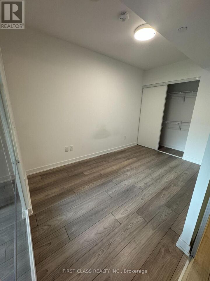 Property Photo: 8 Tippett Road 413 ON M3H 0E7