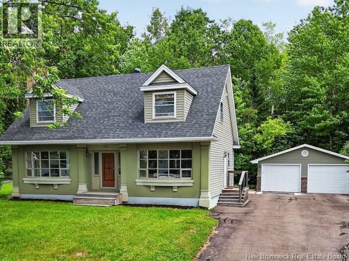 Property Photo:  121 Cherrylawn Drive  NB E1G 2L5 