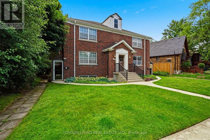 Property Photo: 107 Windsor Crescent ON N6C 1V9