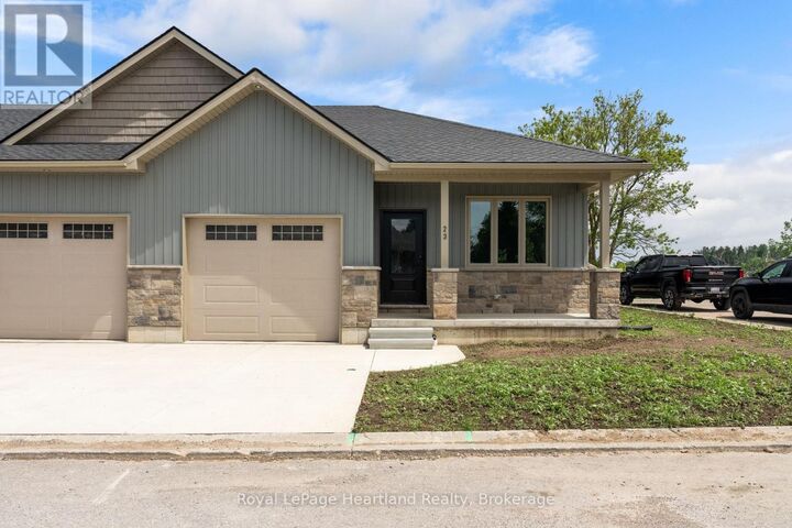 Property Photo: 27 Silver Creek Road ON N0K 1W0