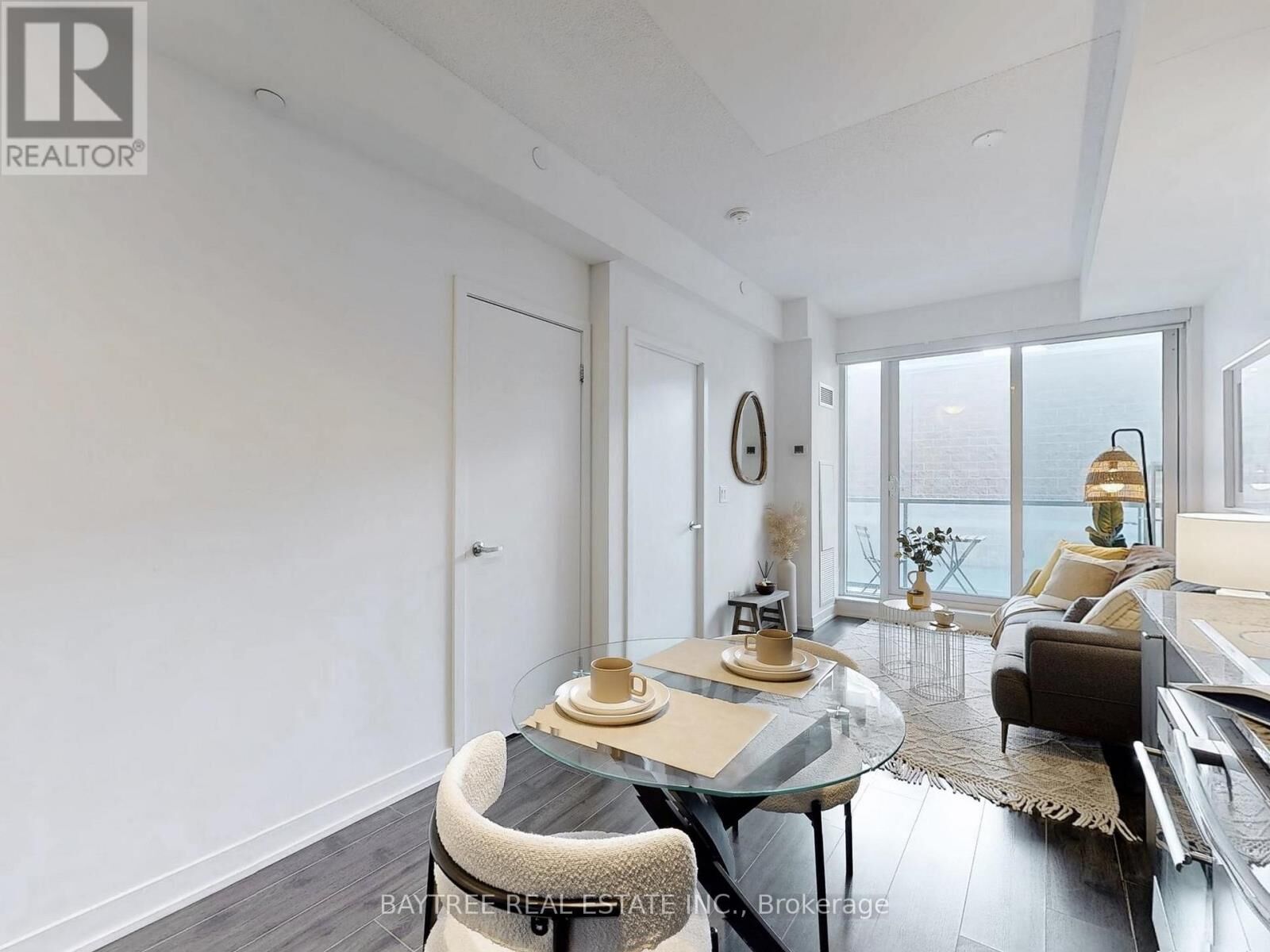 Property Photo:  18 Rean Drive 224  ON M2K 1H3 