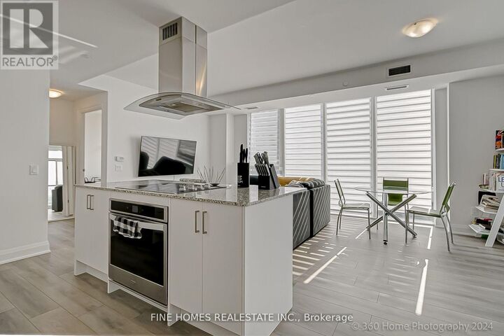 Property Photo:  20 Gatineau Drive 1508  ON L4J 0L3 