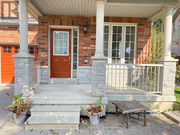 Property Photo:  39 Levellands Crescent  ON L4B 0A5 