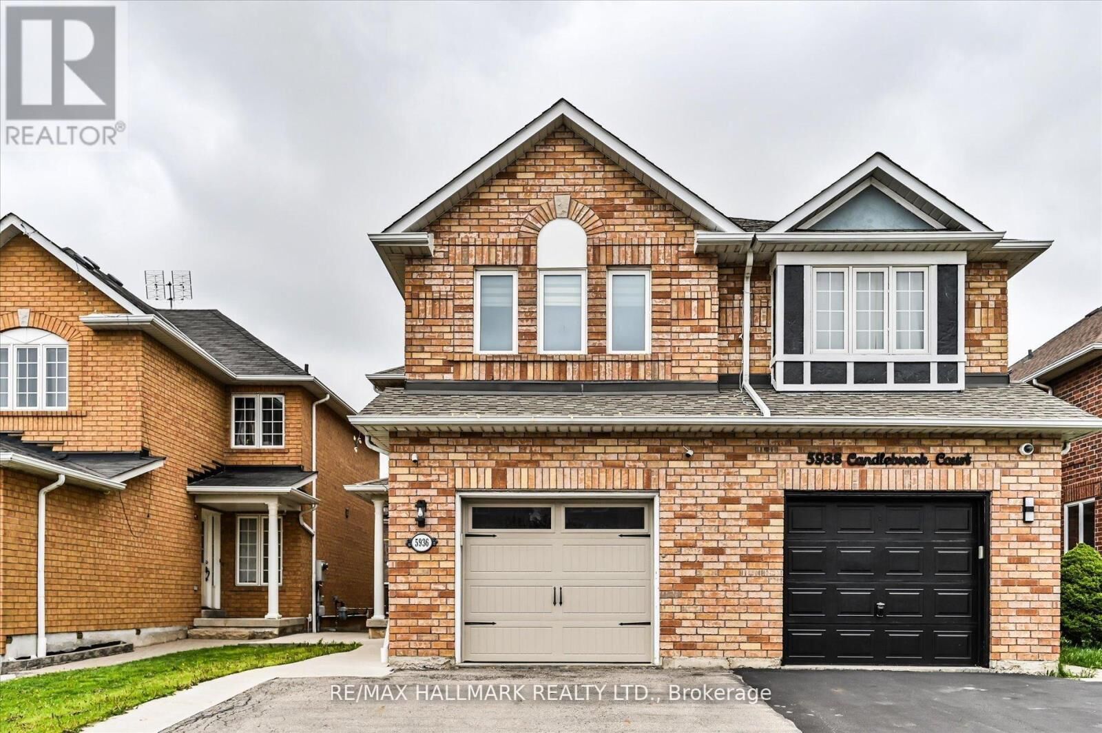 Property Photo:  5936 Candlebrook Court Lease  ON L5V 2V5 