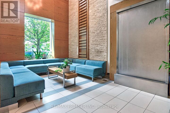 Property Photo:  165 Legion Road North 2133  ON M8Y 0B3 
