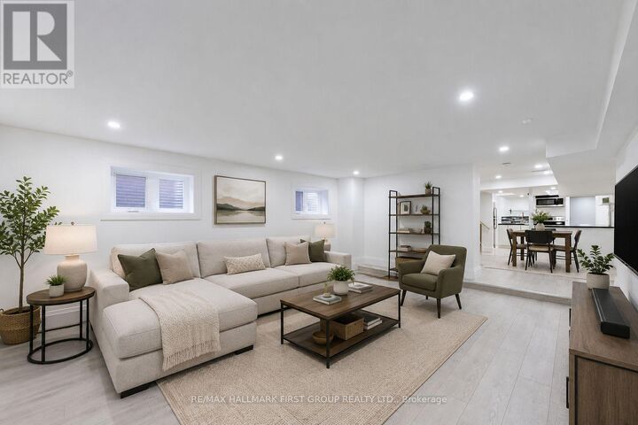 Property Photo:  1 Bramwell Drive  ON L1S 5L1 