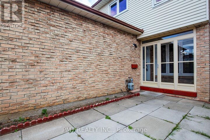 Property Photo: 26 Granada Crescent ON M1B 2H5