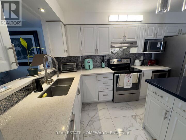 Property Photo:  4727 East Sheppard Avenue East 708  ON M1S 5B3 