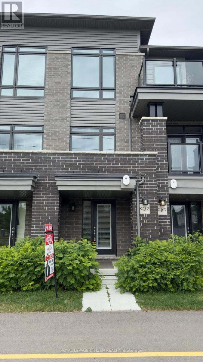 Property Photo: 28 Emmas Way West ON L1R 0S7
