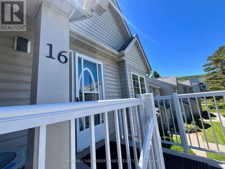 Property Photo:  162 Settlers Way 16  ON L9Y 0M4 