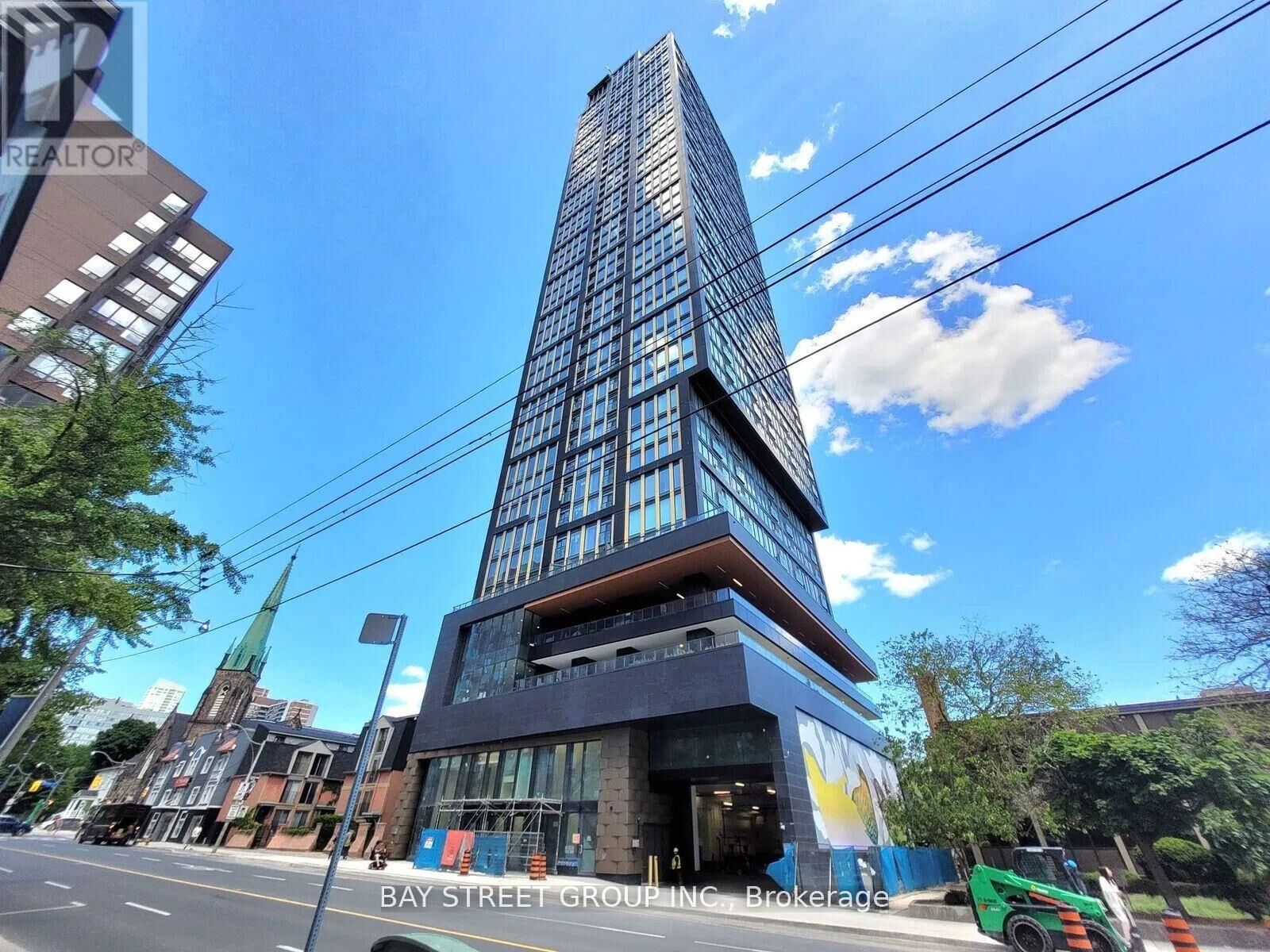 Property Photo:  319 Jarvis Street 4212  ON M5B 0C8 