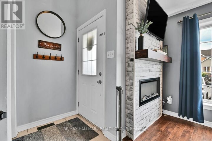 Property Photo: 17 Spicer Street ON K7C 4S3