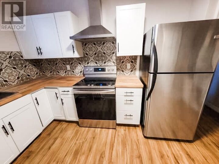 Property Photo:  207 Pine  ON P3C 1X4 
