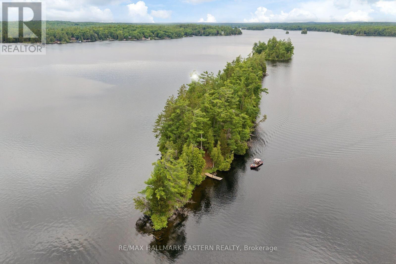 Property Photo:  281 String Island South  ON K0L 1Z0 