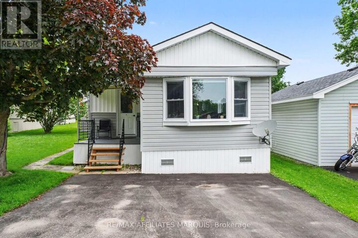 10 Saddle Avenue — photo 1