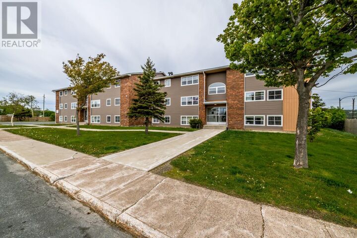 Property Photo:  122 Terra Nova Road 107  NL A1K 1G2 