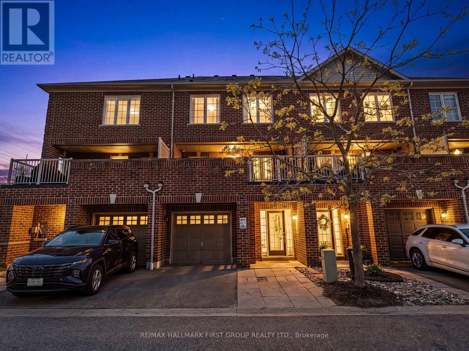 Property Photo:  17 Edison Way  ON L1R 0J9 