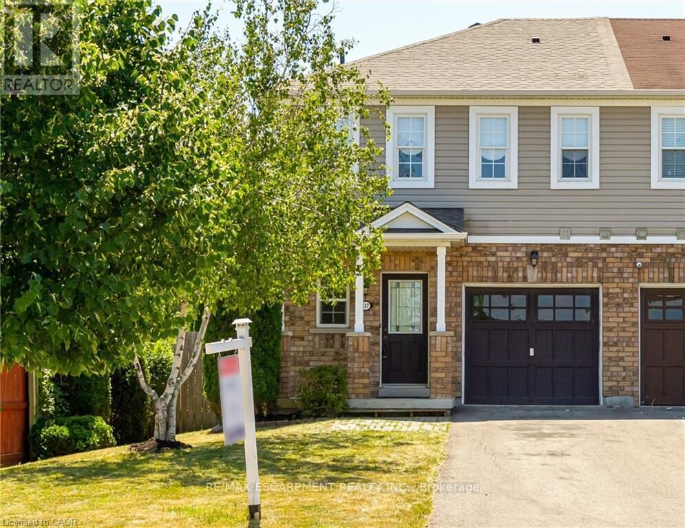 Property Photo:  137 Windwood Drive  ON L0R 1C0 