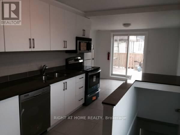 Property Photo: 332 Salem Avenue A ON M6H 3C7