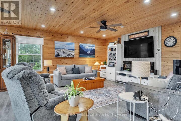 Property Photo:  44 Lakeshore Road  ON P0H 1E0 