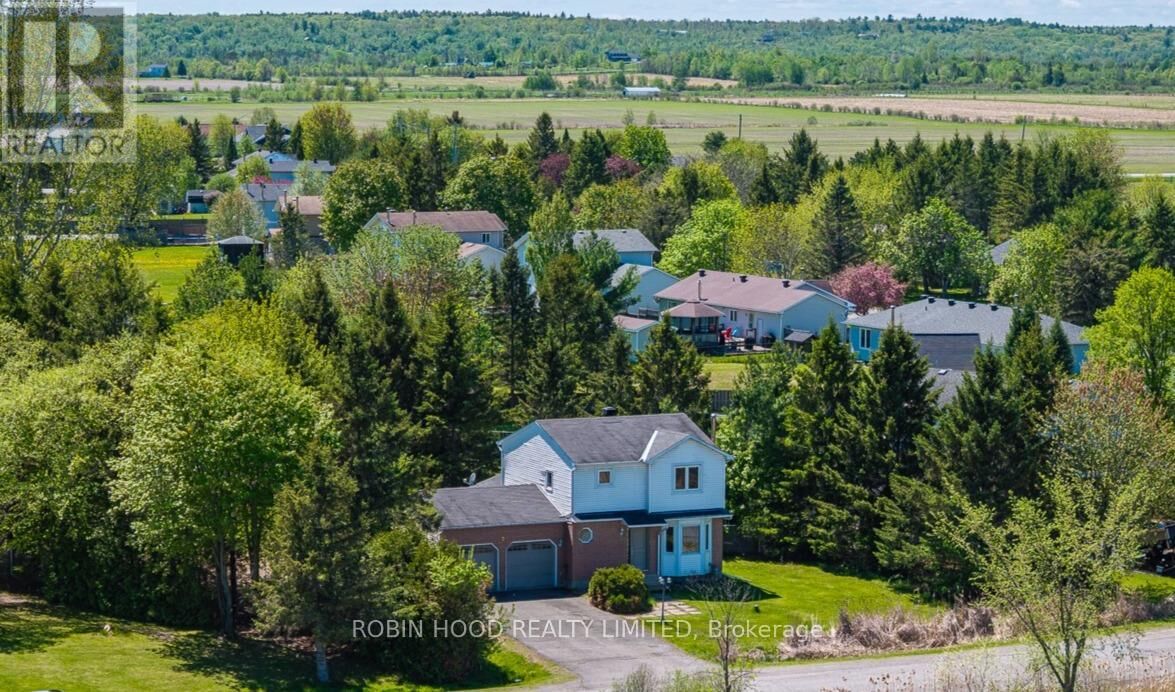 Property Photo:  121 Porcupine Trail  ON K0A 1T0 