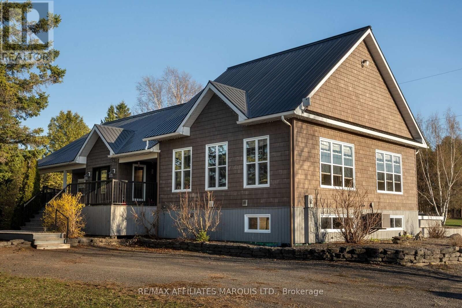 Property Photo:  1850 Ridge Road West  ON K0B 1R0 