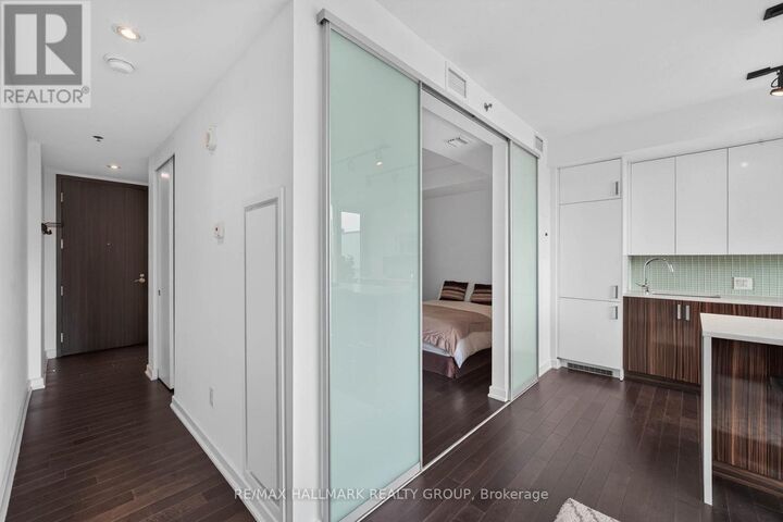 Property Photo:  300 Lisgar Street 407  ON K2P 0E2 